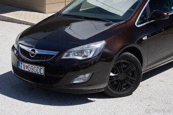 Opel Astra Sport Tourer ST 2.0 CDTI ECOTEC 165k Enjoy - 9