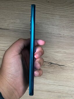 Motorola Edge 40 NEO 12Gb/256 - 9