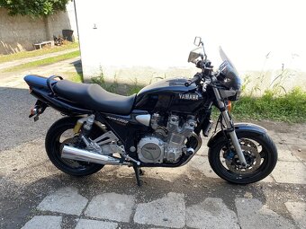 Yamaha xjr 1300 - 9
