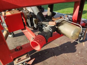 Postřikovač RAU - 9