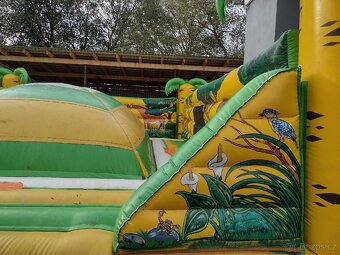 Profi skákací hrad - 9