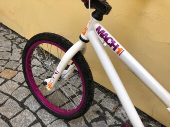 GT Mach - 9