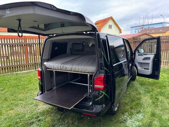 Volkswagen Caravelle s camping vestavbou - 9