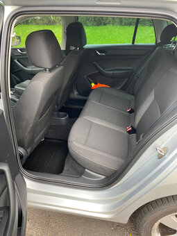 Škoda Rapid 1.4 tdi 66kw DSG,navigace,EM+STK do 9/2027 - 9