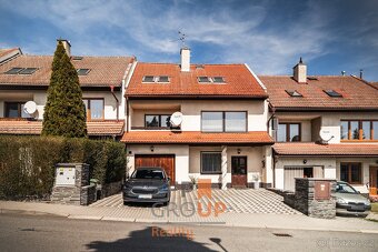 Prodej rodinného domu o rozloze 190 m², ulice Za Klášterem - - 9