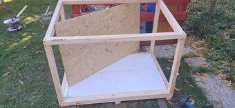 Zateplená psi bouda - 9