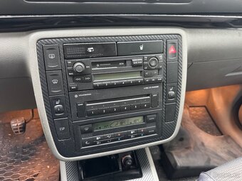 Volkswagen Sharan 1.8 T - 9