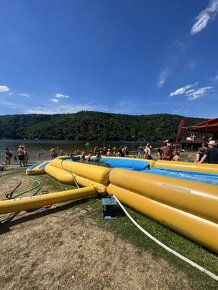 Nafukovaci vodni skluzavka - 9