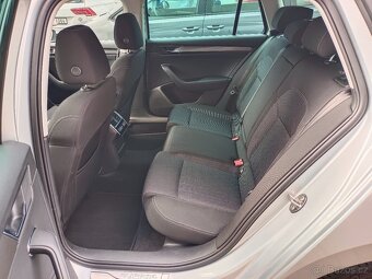 Škoda Superb 3 Combi Style 2.0TDI 110kW DSG 61tkm Matrix Qi - 9
