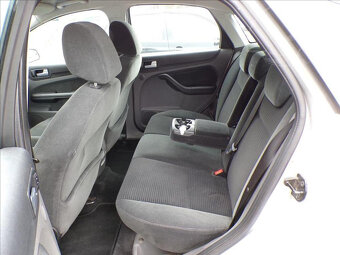 Ford Focus 1,6 i16V GHIA,KLIMA-HNED ODJÍŽDÍTE - 9