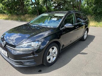 VW Golf 7, r.v. 2017, 1.6 diesel, NAVI, př. + zad. asistent, - 9