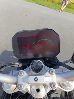 BMW f 900 R - 9