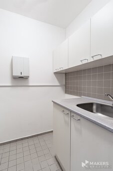 Pronájem kancelářských prostor, 194 m², Na příkopě, Praha -  - 9