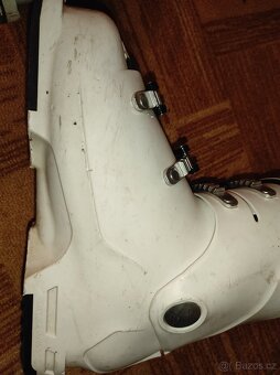 Lyžařské boty 24 - 9