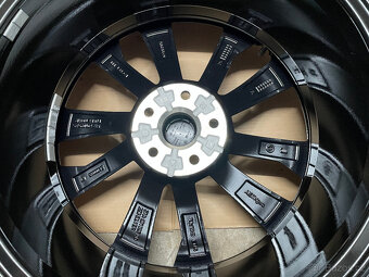 ŠKODA KAROQ NOVÁ R18 PROCYON letní BRIDGESTONE DOT2025 - 9