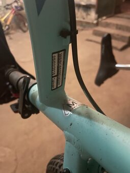 Dámské kolo Specialized JYNX 650B - 9