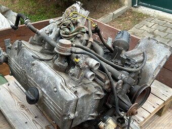 Motor BMW Serie 3 / E30, 1.8 M10 B18 vč. karb Pierburg - 9