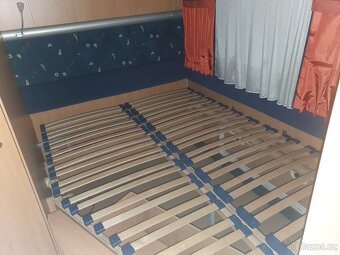 Karavan burstner ventana b - 9