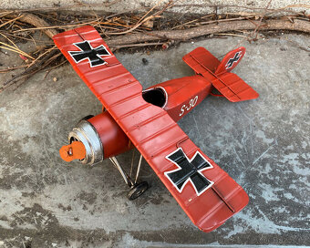 Plechový model stíhacího letounu Red Baron - kovová replika - 9