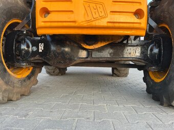 Rýpadlo-nakladač JCB 2CX Streetmaster, 3CX Compact - 9