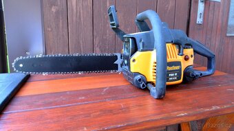 Prodám řetězovou pilu Partner P351 XT - 9
