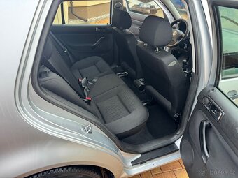 Volkswagen Golf IV 1.4i 55Kw Comfort - Klima - 9