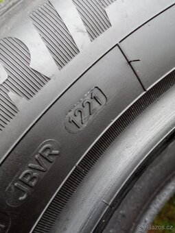 Zánovní letní pneumatiky Goodyear 215/60/17 99,9% - 9