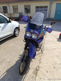 Honda XRV 750 Afrika - 9