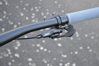 Cube Reaction Pro smoke´n´black (L) Stav nového kola - 9