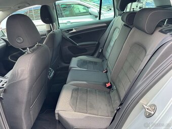 VW Golf 7 2.0 TDI 110kW DSG Tažné ACC ERGO Full LED Navigace - 9