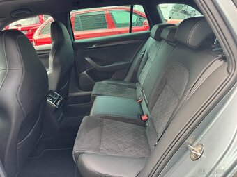 Škoda Superb 3 iV 1.4 TSI 150kW DSG Sportline Tažné Matrix - 9
