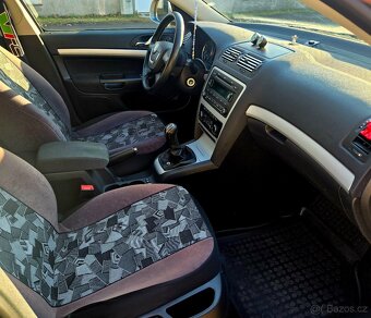 ŠKODA OCTAVIA 1,8 TSI ROK 2011 NAJ.119TIS.KM. TOP STAV - 9