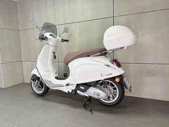 Vespa Primavera 125 3V ABS - ČR / JEN 480 KM / MNOHO DOPLŃKŮ - 9