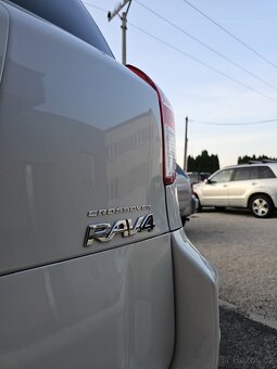 Toyota Rav4 D-4D 4x4 = 187243km , Bez korozie, Top Stav= - 9