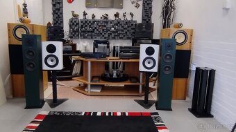 Biele reproduktory + stojany a reprokábel - 9