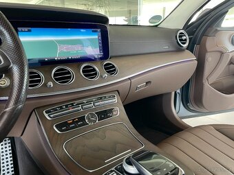 Mercedes-Benz E350d 4Matic,AllTerrain,Masáže - 9