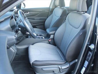 Hyundai Santa Fe 2,2 CRDi 142kW Comfort 7míst 8DCT Comfort - 9