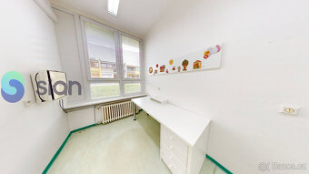 Pronájem ordinace – 95,4 m², ul. Jugoslávská 2910/69 - 9