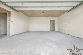 Prodej rodinného domu 4+kk, s garáží, pozemkem 608 m2, Medlo - 9