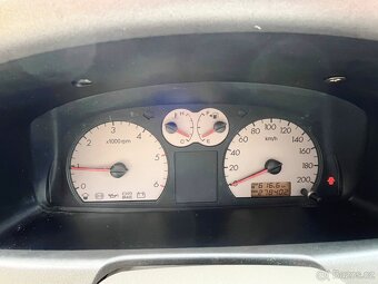 Hyundai Terracan 4x4 2.9 CRDi 120 kW, tažné 2.8t, r.v. 2006 - 9