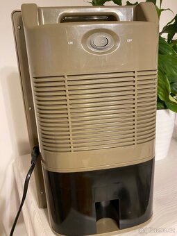 Odvlhčovač Drybest 2000G - 9