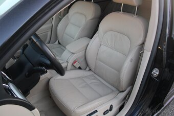 Škoda Superb L&K 1.8TSi DSG Kombi - 9