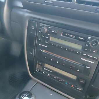 Volkswagen Passat, 1.9TDI,KRÁSNÝ,240TKM,1MAJ52LET - 9