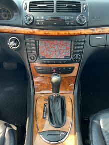Mercedes-Benz Třídy E, 320CDI ELEGANCE NAVI VÝHŘEV AT - 9