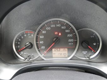 Toyota Yaris 1.0VVT-i  Klima, 5Dv. Nové v ČR - 9