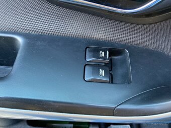 Kia Ceed 1,6 crdi - 9