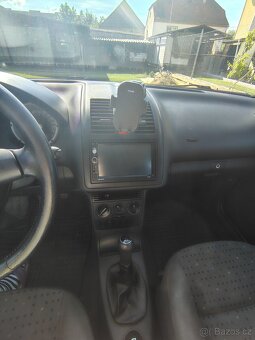 Volkswagen Polo 2001 - 9