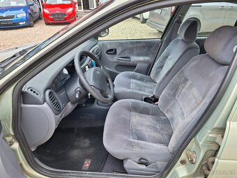 Renault Megane 1.6i 16V 79KW Klimatizace + Zimní kola - 9