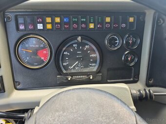 SKLÁPĚČKOVÝ VYKLAPĚČ TATRA TERNO T 815 8x8 - 9