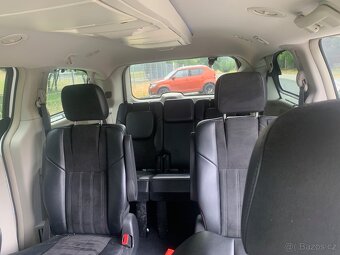 Lancia Voyager diesel (CHrysler) - 9